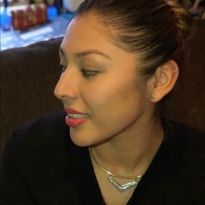 Meet your Posher, Perla